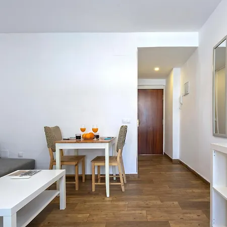 Sunstay Isabel Lofts Center