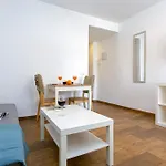 Sunstay Isabel Lofts Center Апартаменти Торремолінос