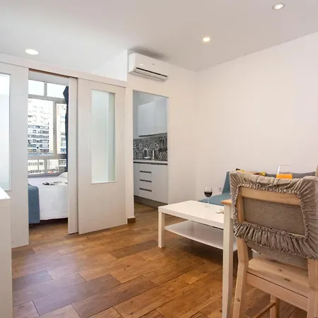 아파트 Sunstay Isabel Lofts Center